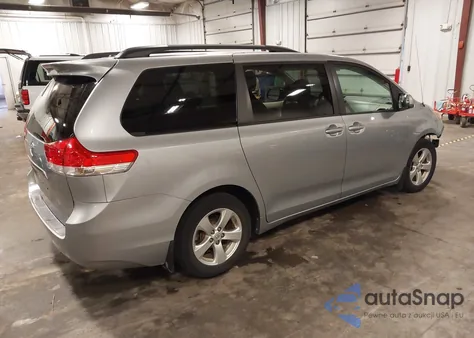 2014 Toyota Sienna Le V6 8 Passenger from USA, damaged, VIN 5TDKK3DC0ES463754